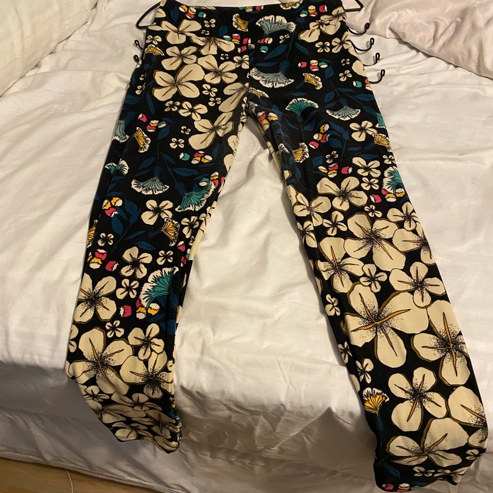 Floral leggings one size